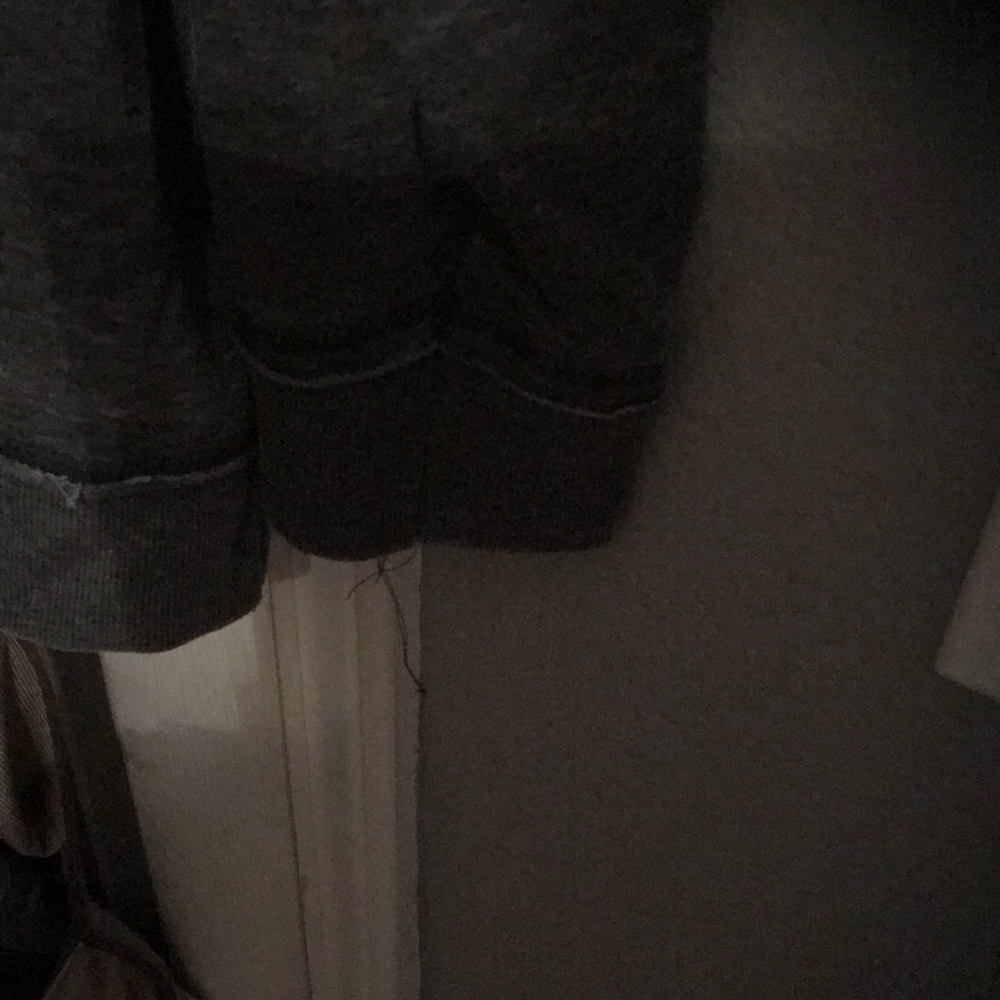 Sweatshirt - Picture 5 of 6